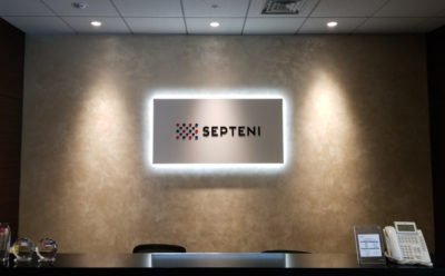 社名サイン02. LED背面発光